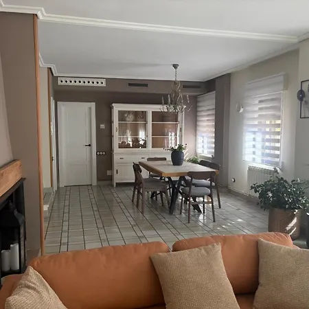 Casa Entremuseos بيت للعطل ثامورا